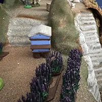 Miniature - Ruche d’apiculteur bleu clair – Échelle 1:24 – Résine peinte à la main